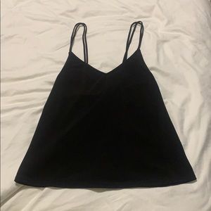 Silence + noise black top